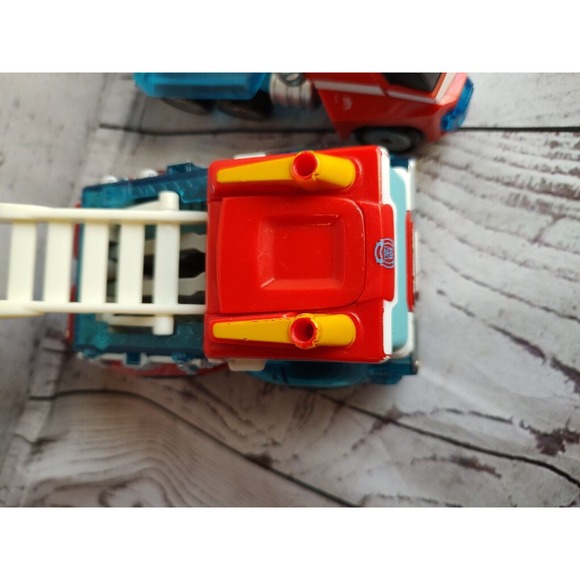Playskool Heroes Transformers Rescue Bots Optimus Prime Fire Truck Helicopter - Picture 2 of 9